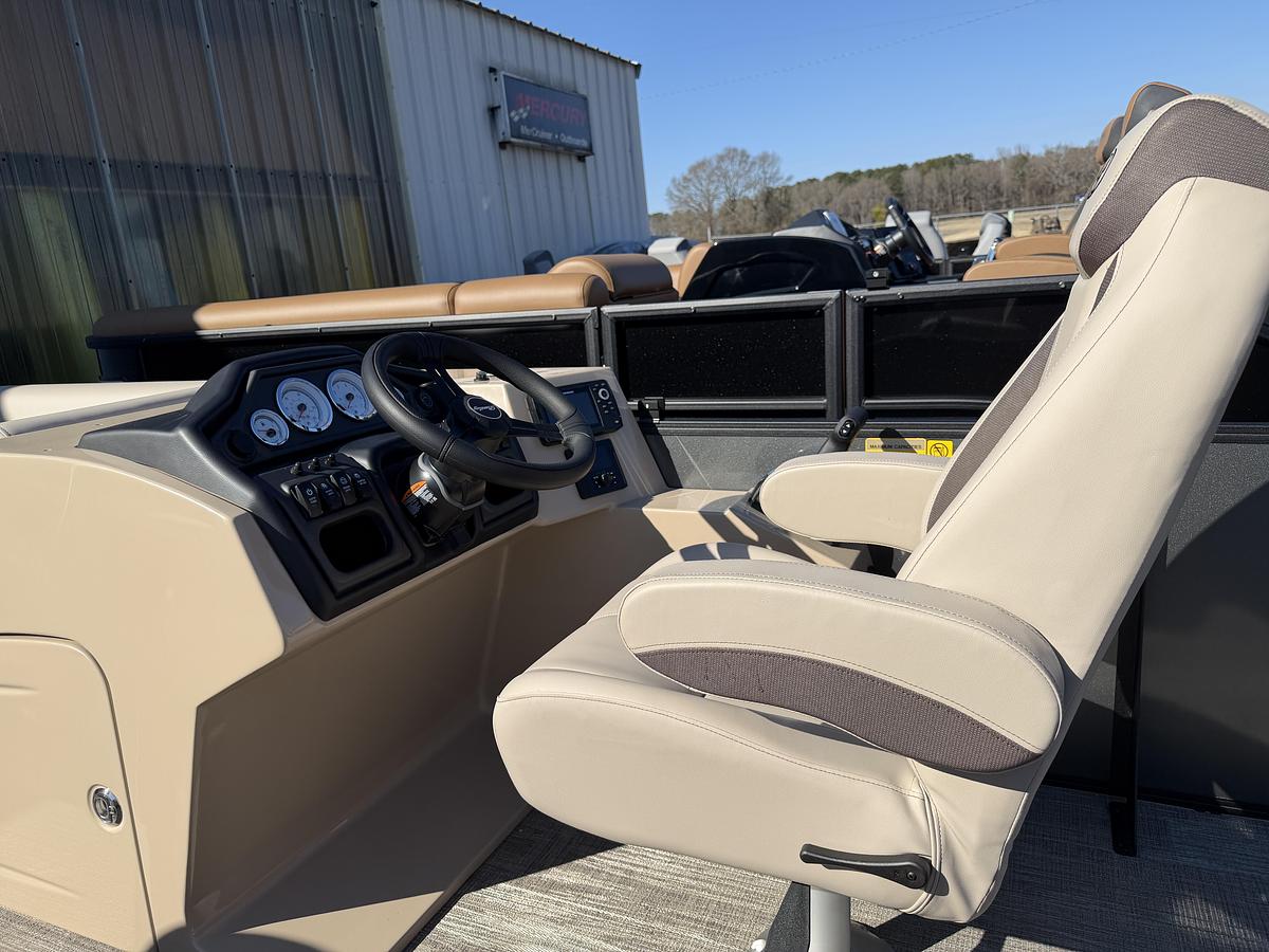 2026 Bentley Pontoons Legacy 223 Cruise XL