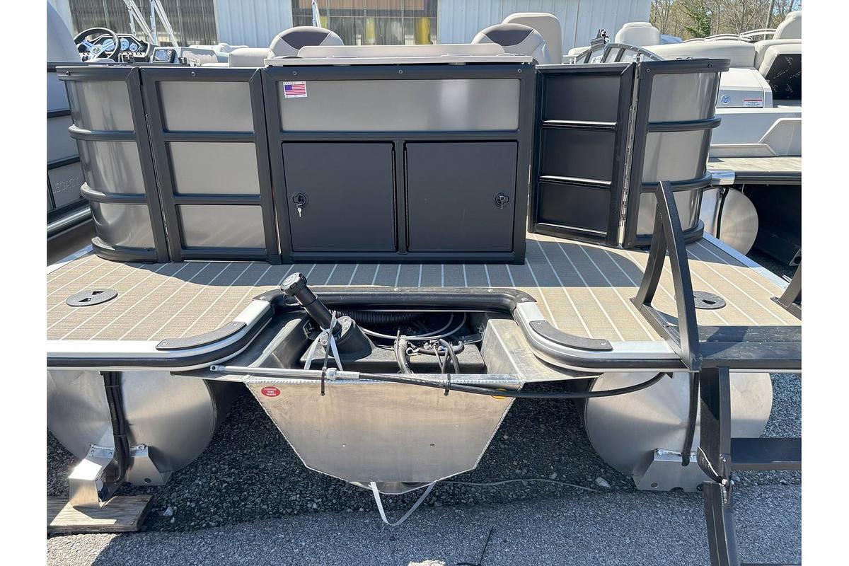 2025 Bentley Pontoons 200FNC