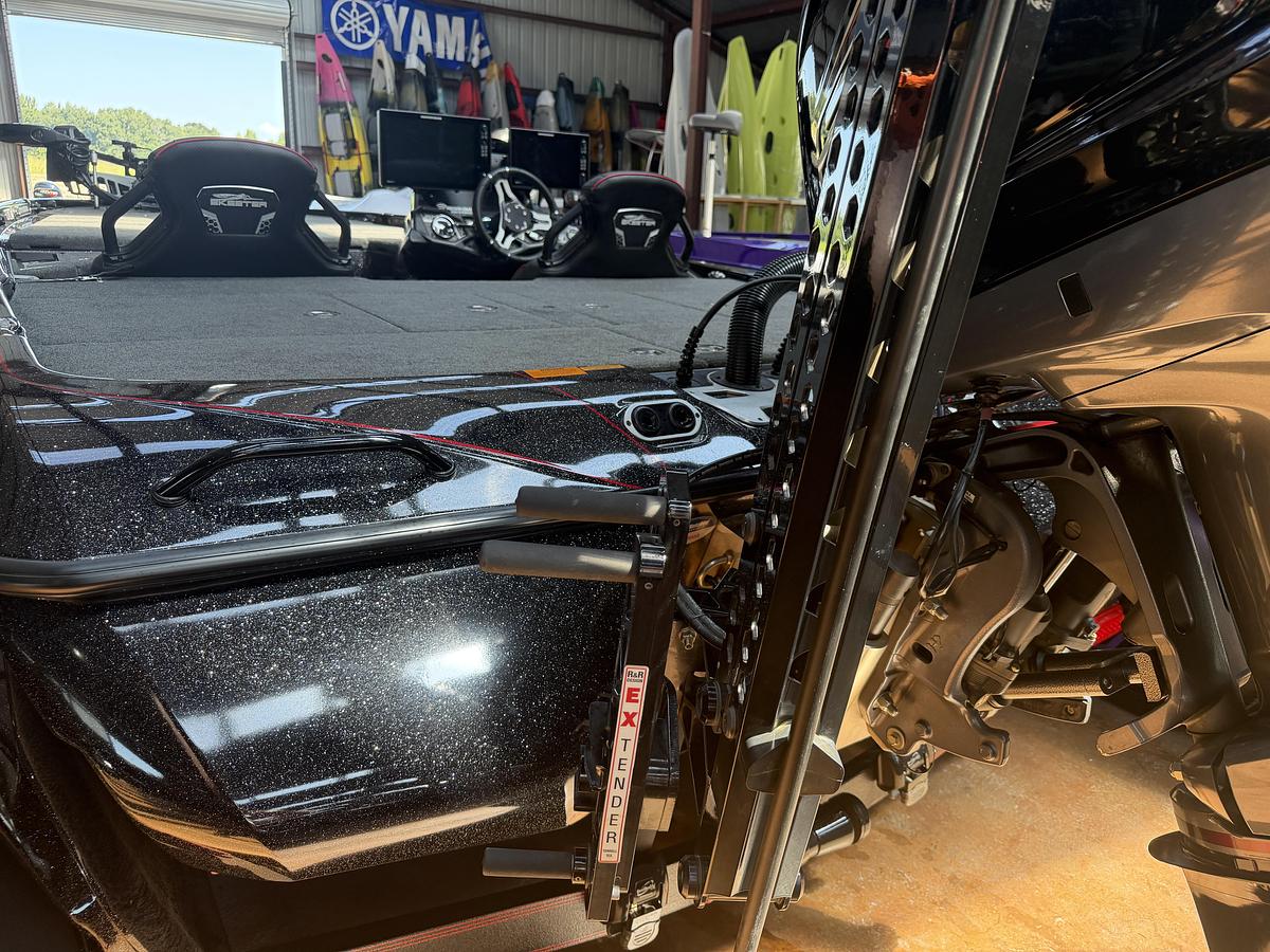 Used 2024 Skeeter FXR20LE