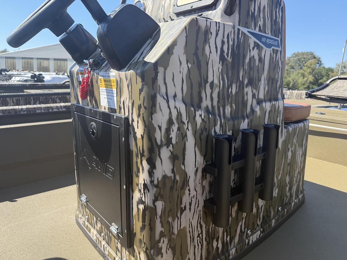 2027 Avid Boats 18CC Rogue
