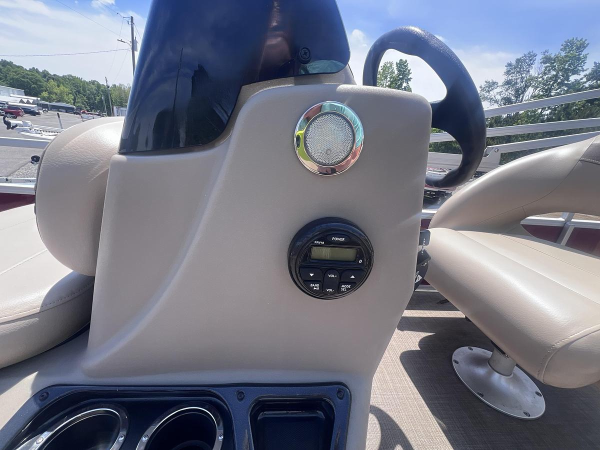 Used 2021 SunTracker Bass Buggy 18