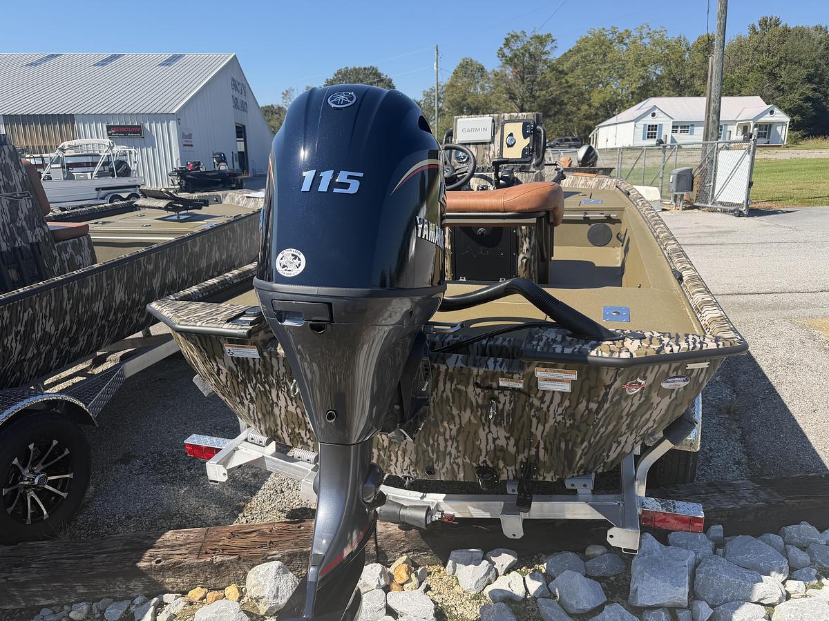 2027 Avid Boats 18CC Rogue