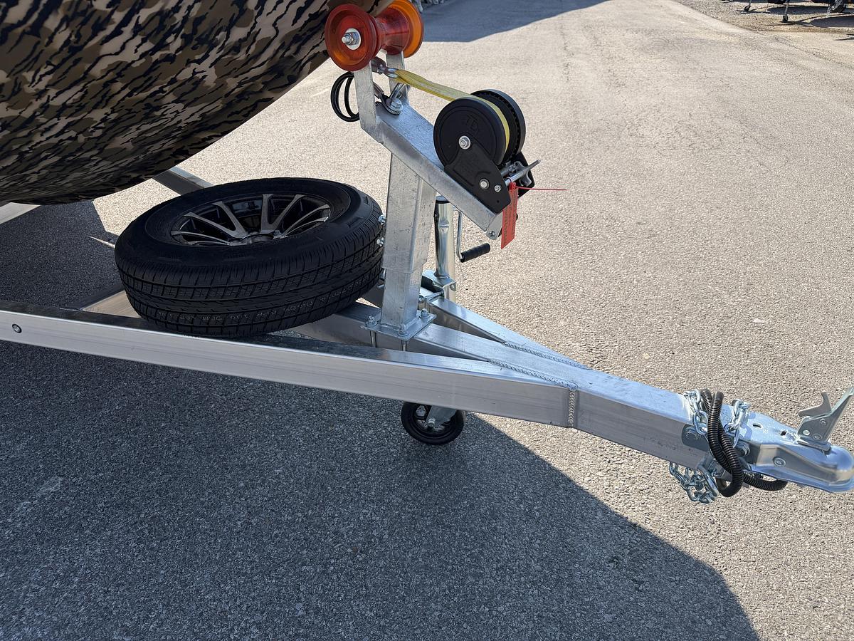 2026 Avid Boats 20CC Rogue