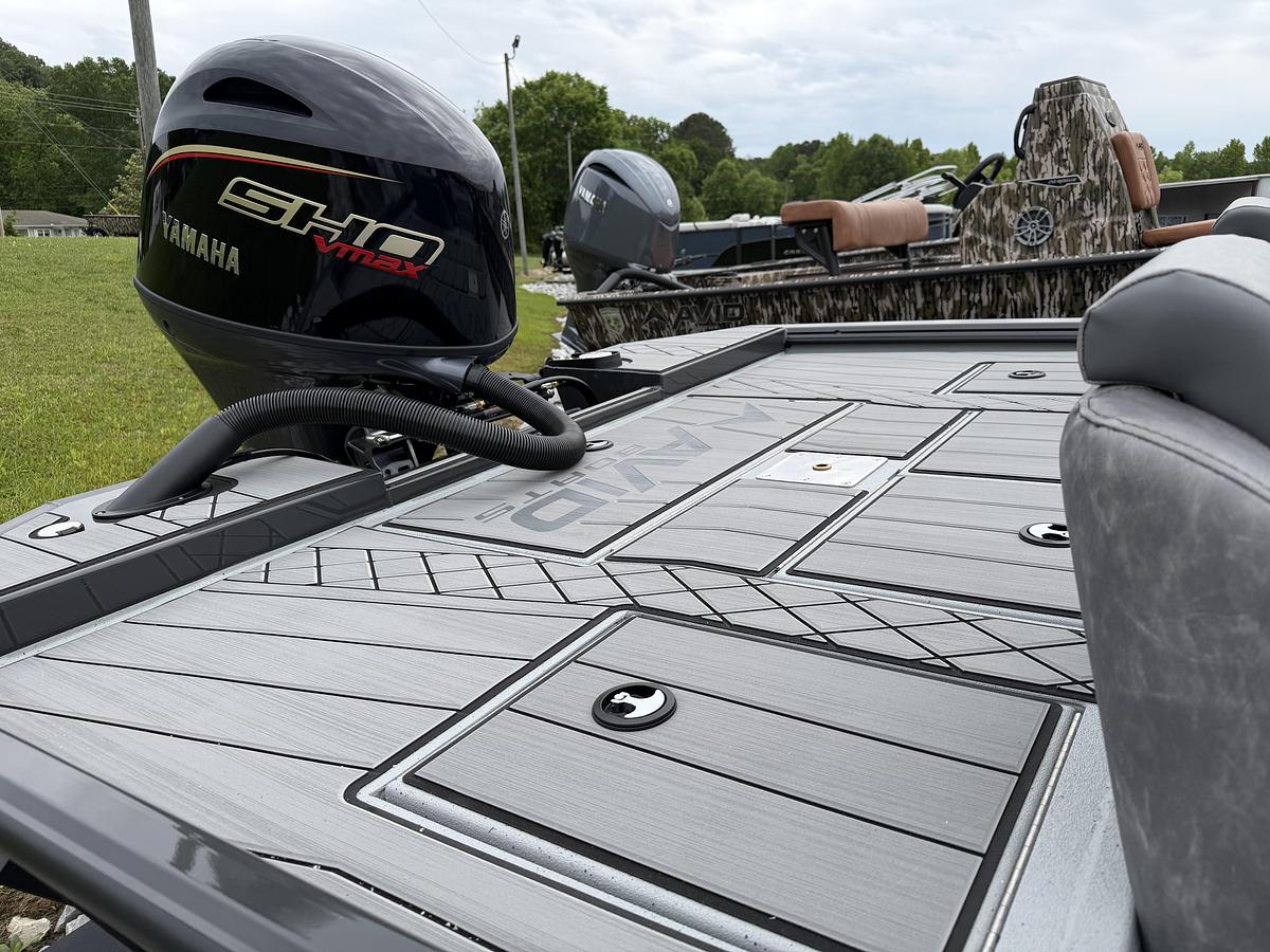 2026 Avid Boats 18 Vertex