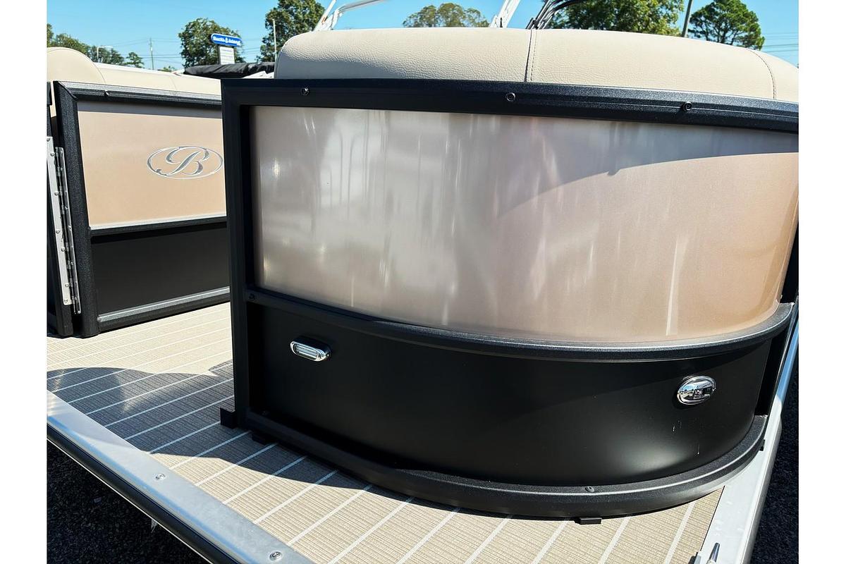 2024 Bentley Pontoons Legacy 220 Navigator