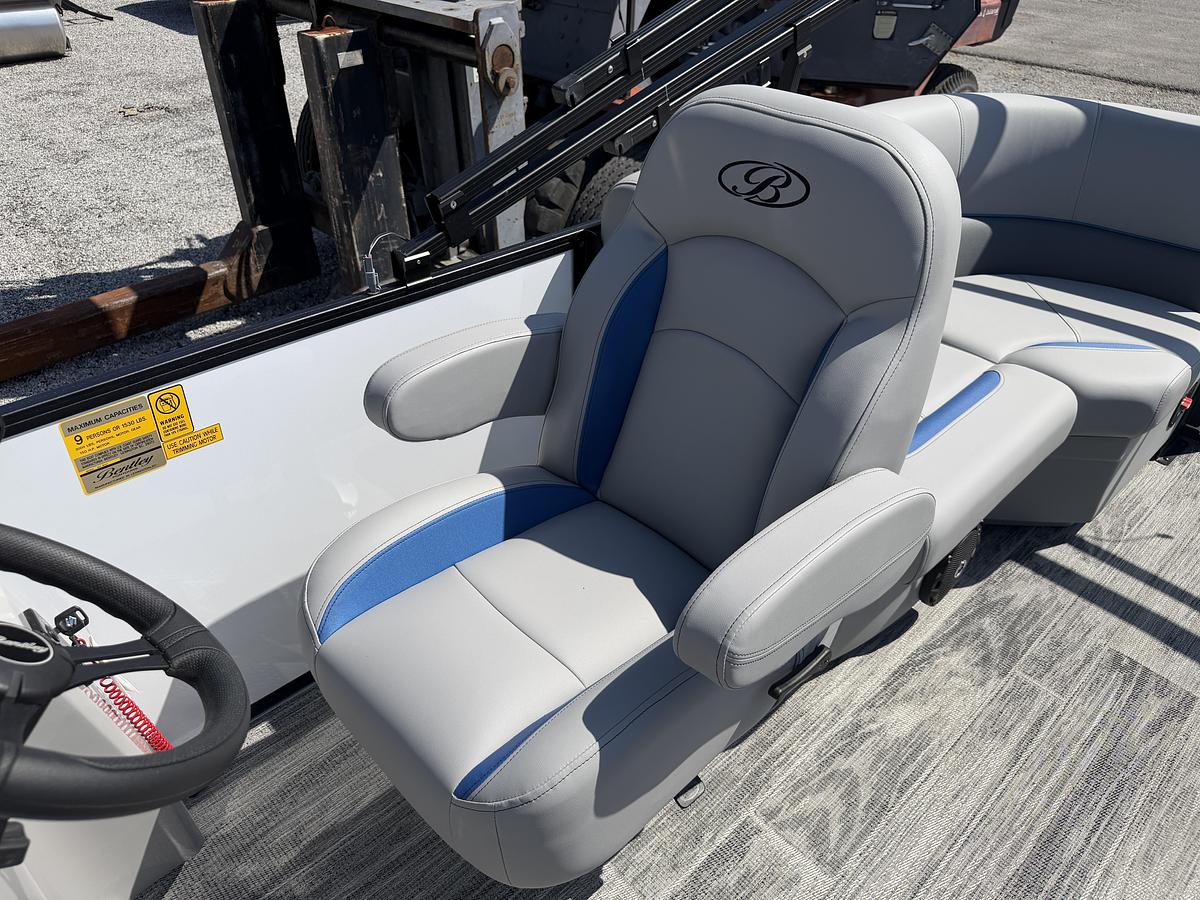 2026 Bentley Pontoons BOLT 200