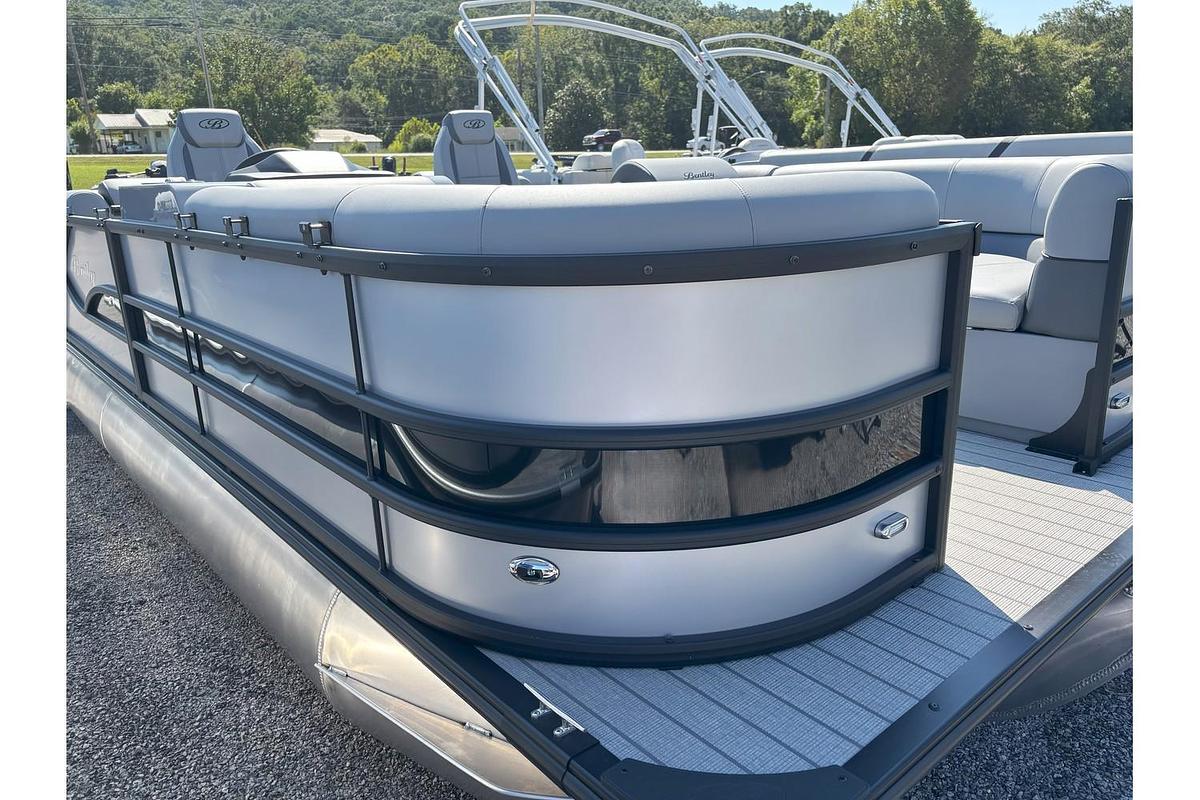 2026 Bentley Pontoons Legacy 223 Navigator