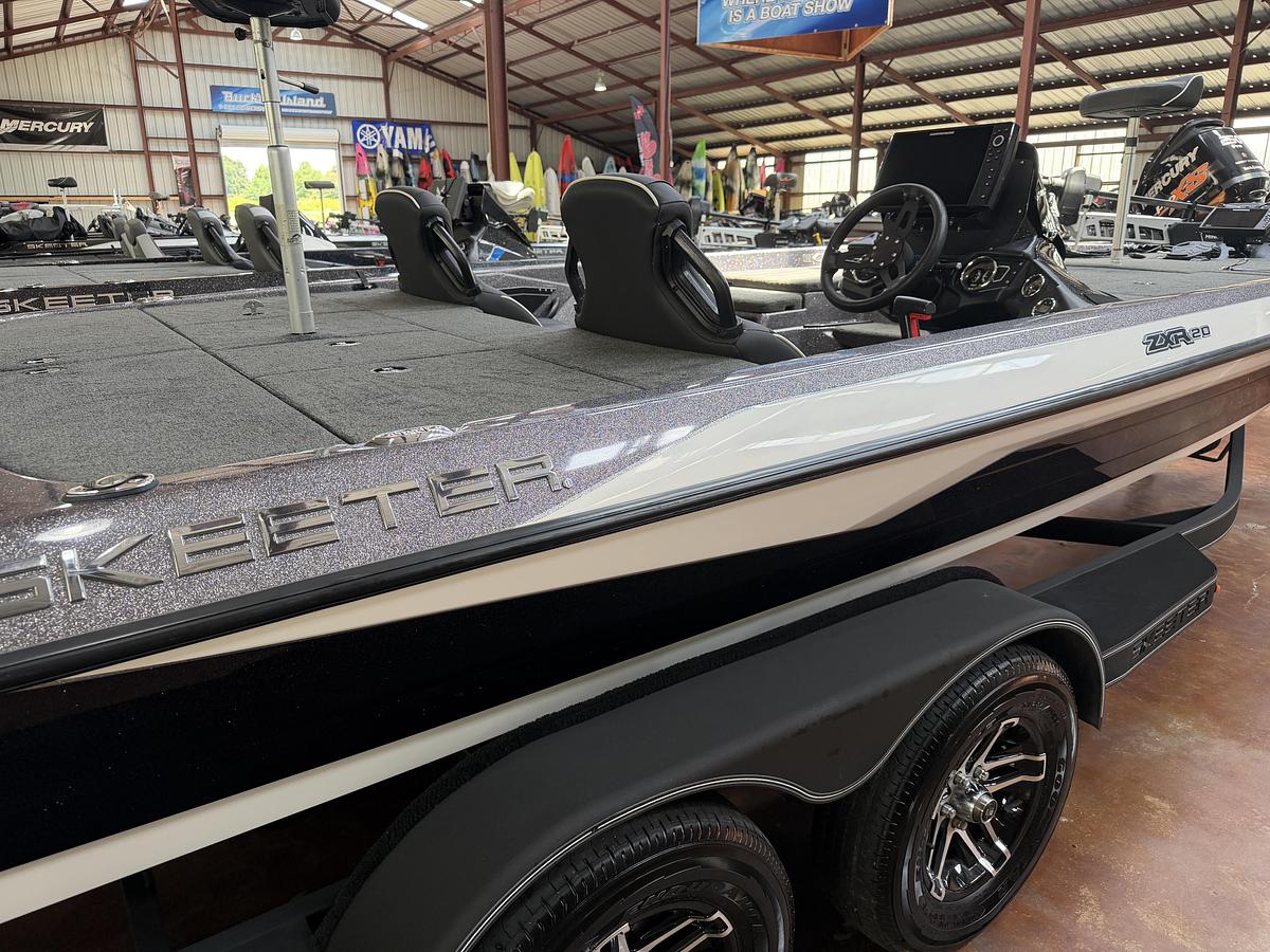 Used 2024 Skeeter ZXR20