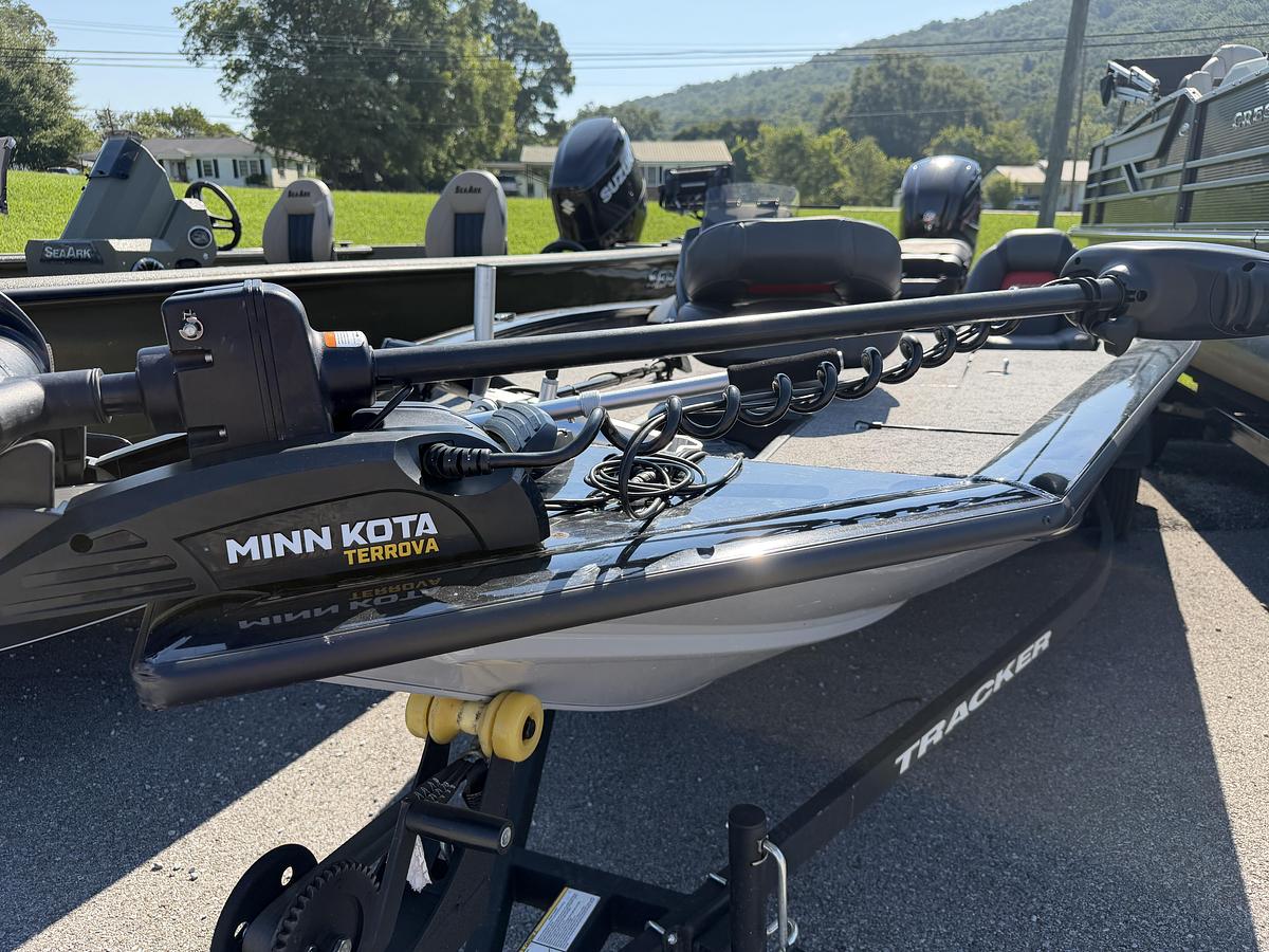 Used 2025 Tracker Pro Team 190