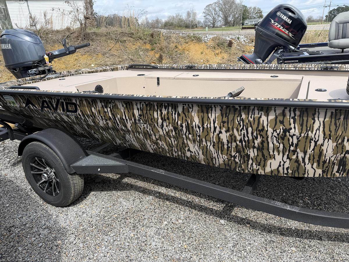 2026 Avid Boats 16 Commander