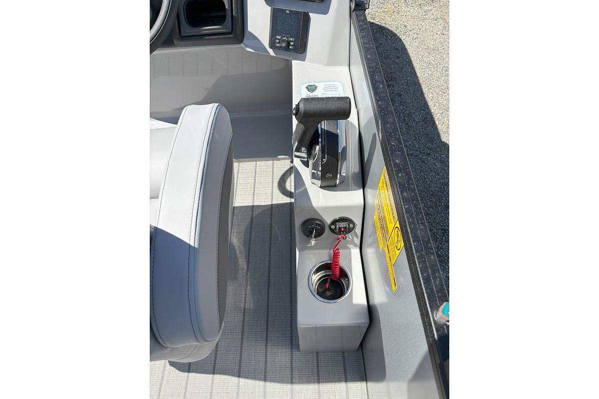 2025 Bentley Pontoons Legacy 223 Cruise