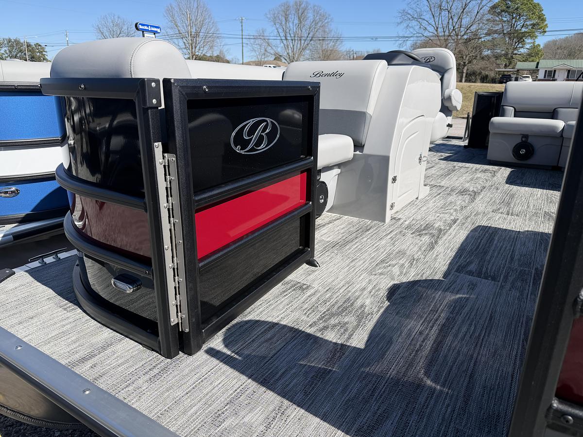 2026 Bentley Pontoons Legacy 200 Cruise