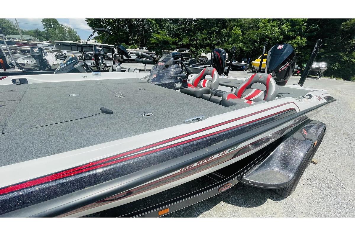 Used 2021 Bass Cat Caracal