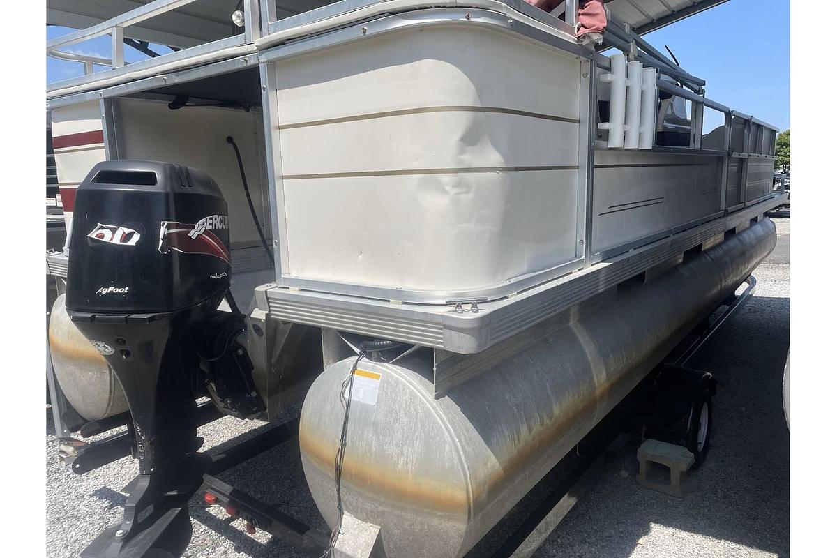 Used 2004 Fisher Boats Liberty 240