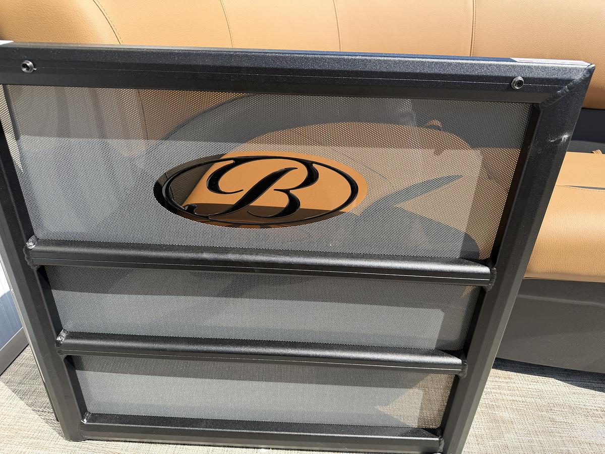 2026 Bentley Pontoons Legacy 223 Navigator