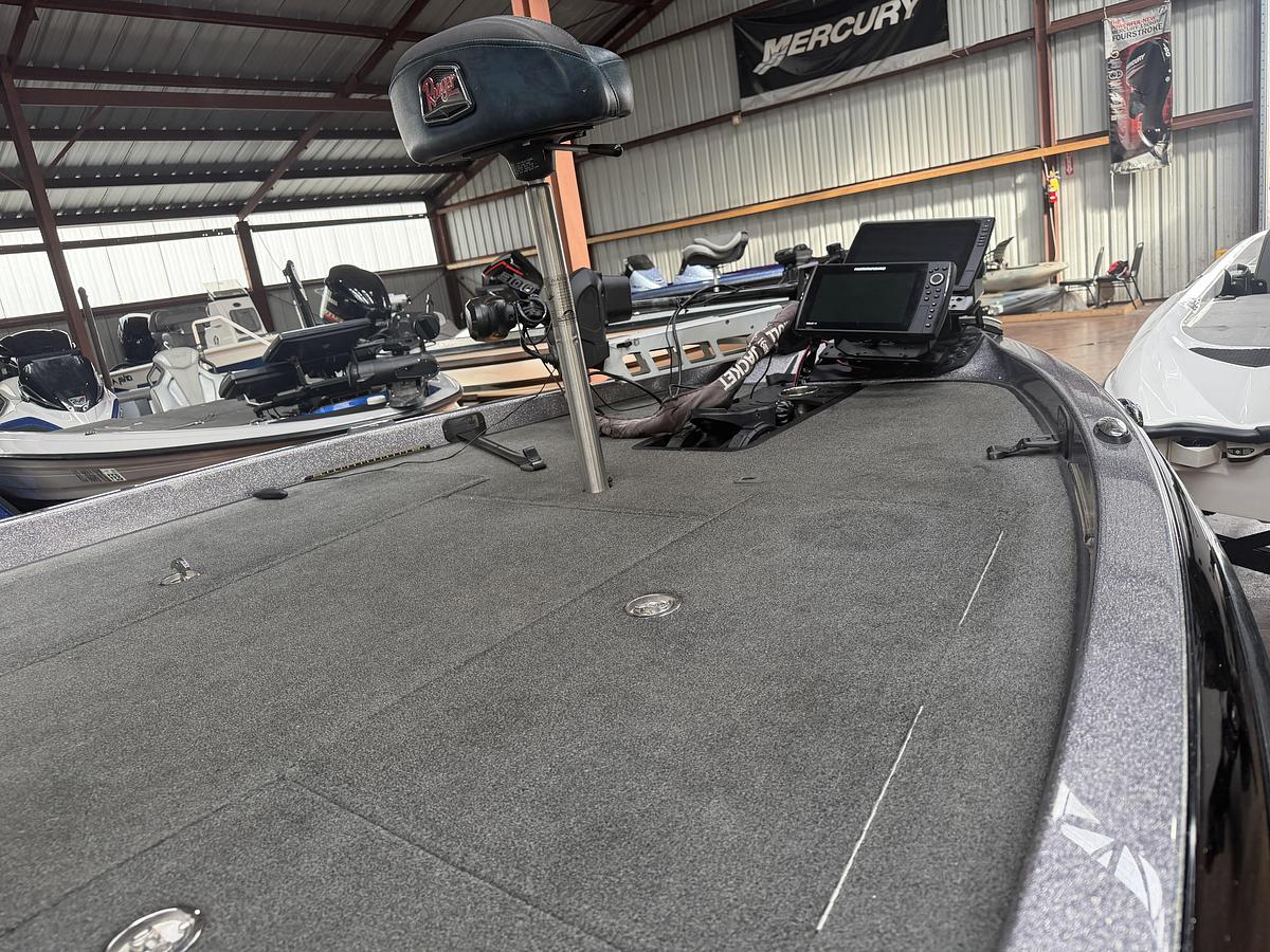 Used 2016 Ranger Boats Z519C