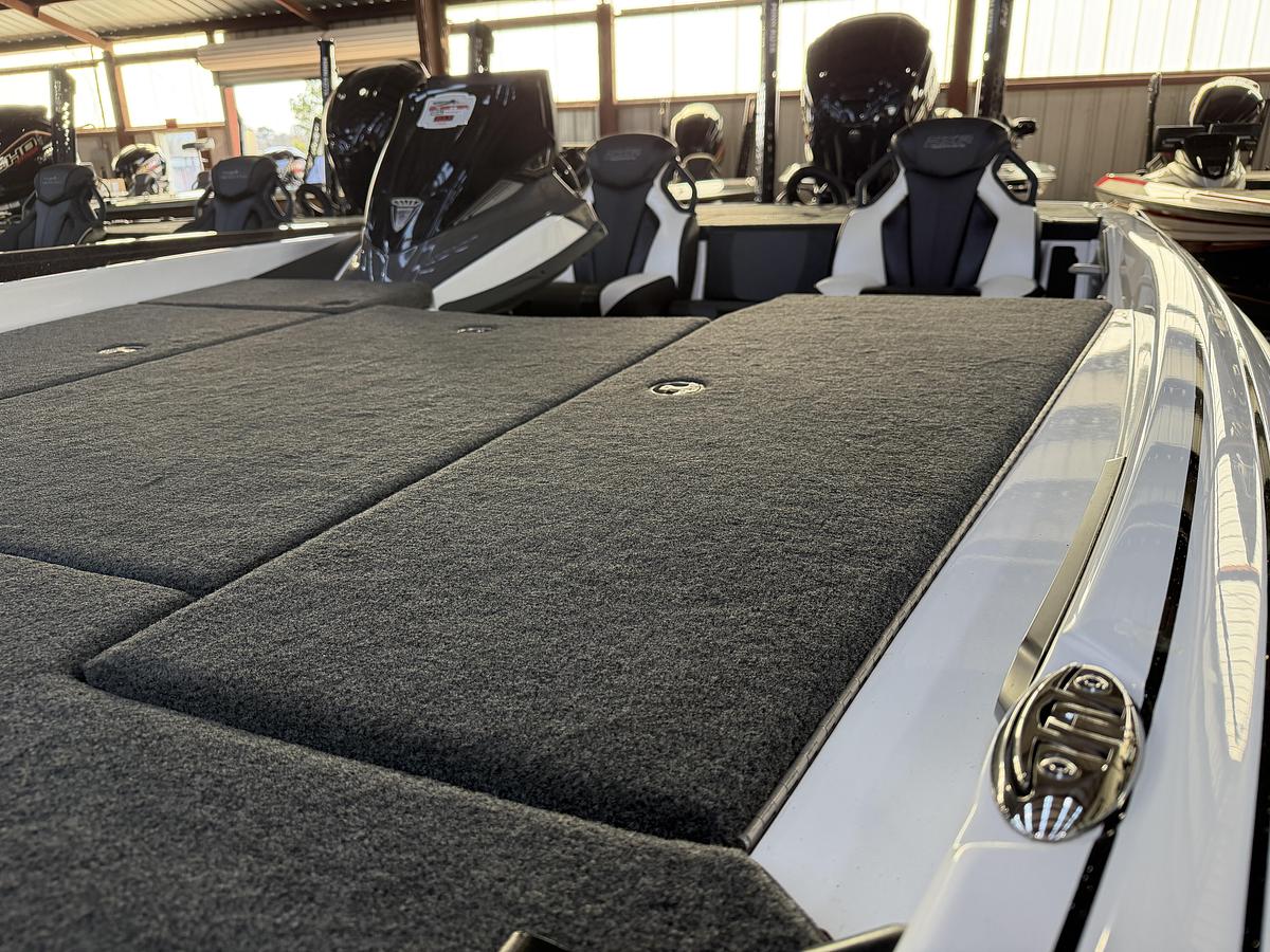 Used 2025 Skeeter FX20LE