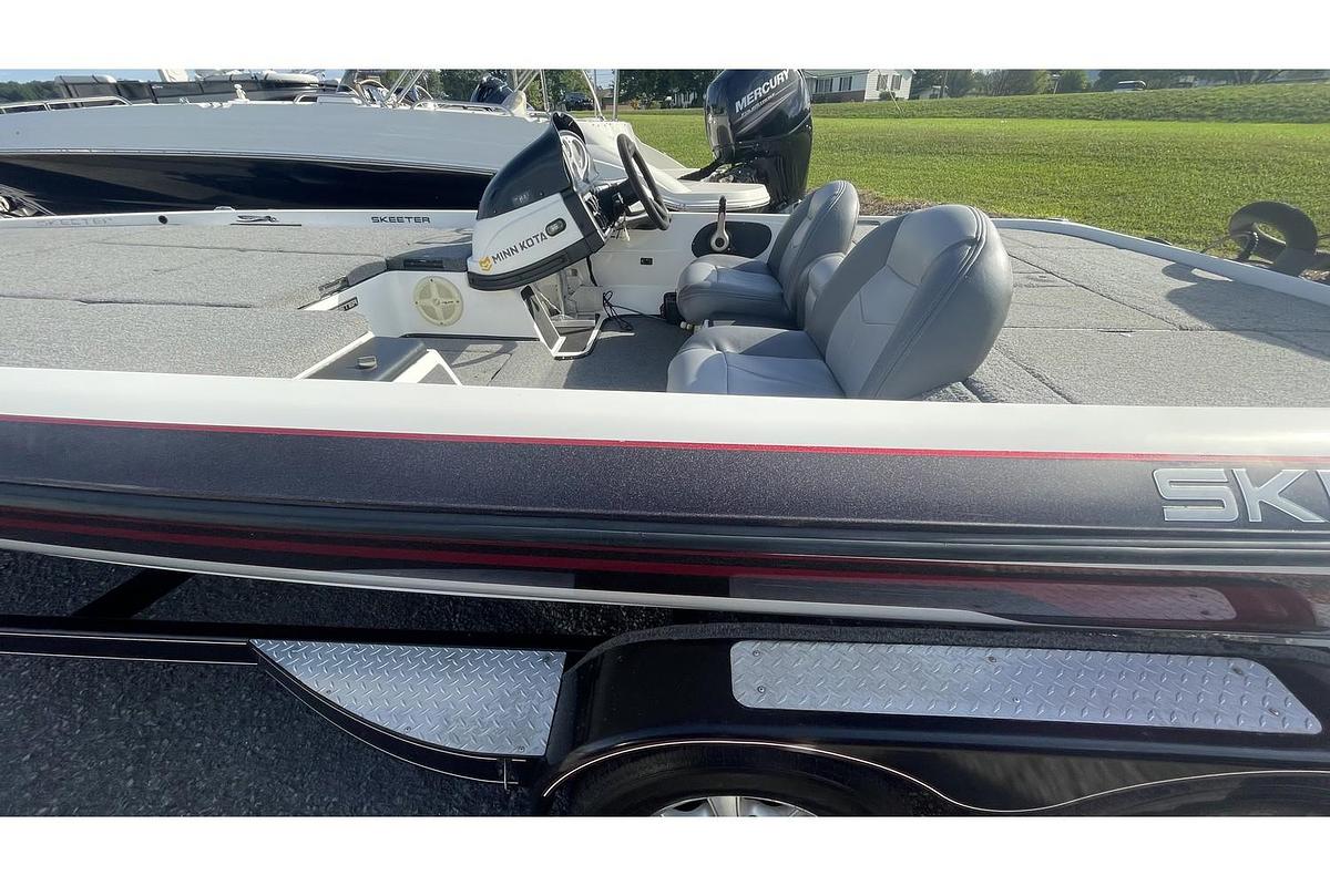 Used 2011 Skeeter ZX225