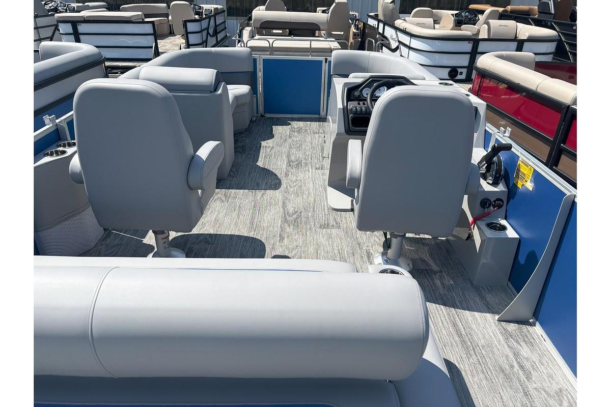 2026 Bentley Pontoons Legacy 200 Swingback