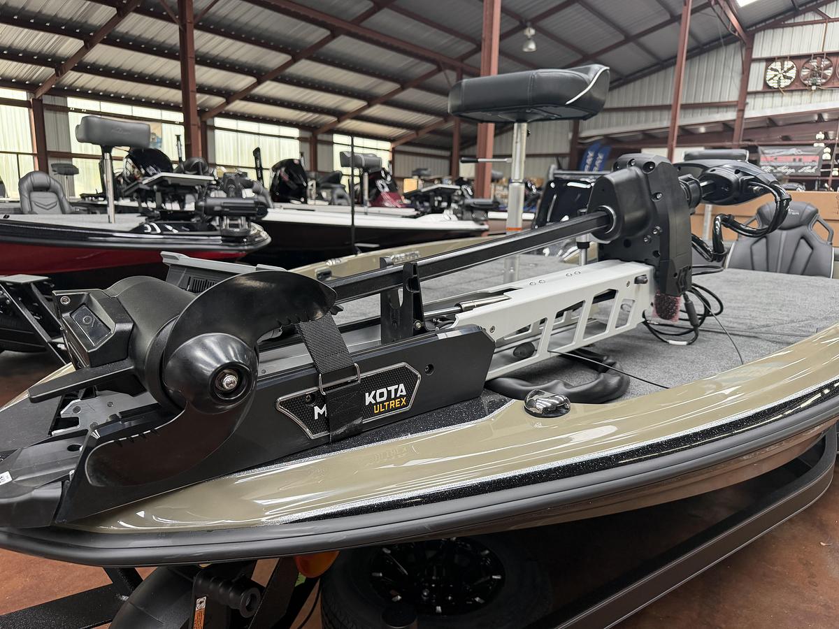 2027 Skeeter ZXE20
