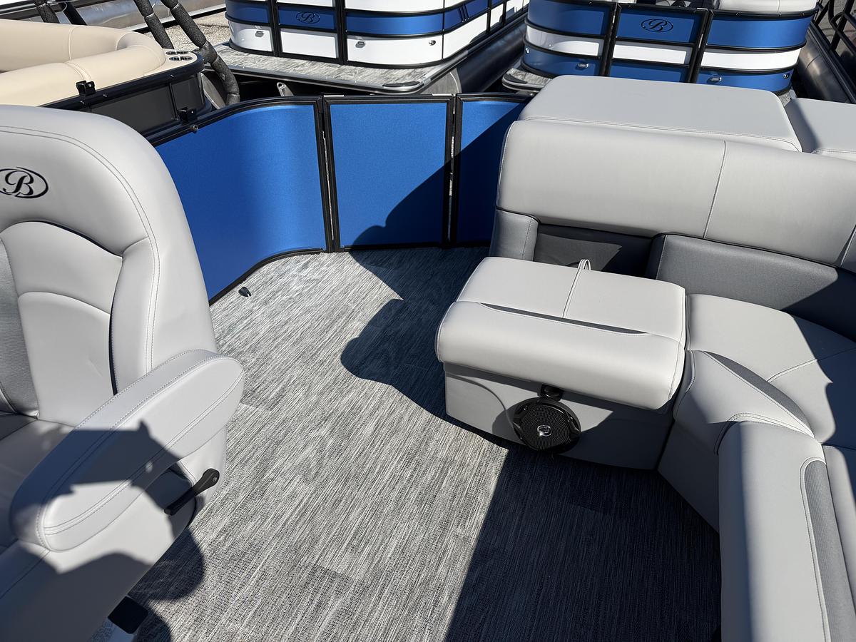 2026 Bentley Pontoons Legacy 200 Cruise