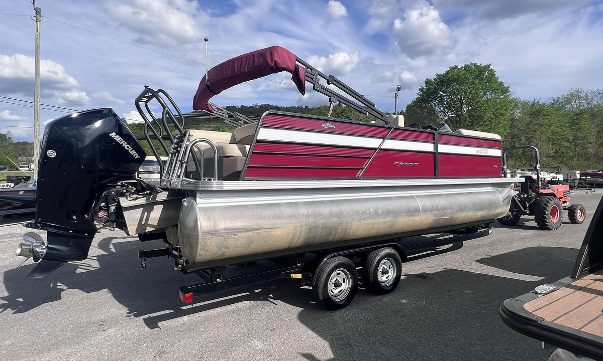 Used 2021 Crest Pontoons 220SLSC DLX CPT