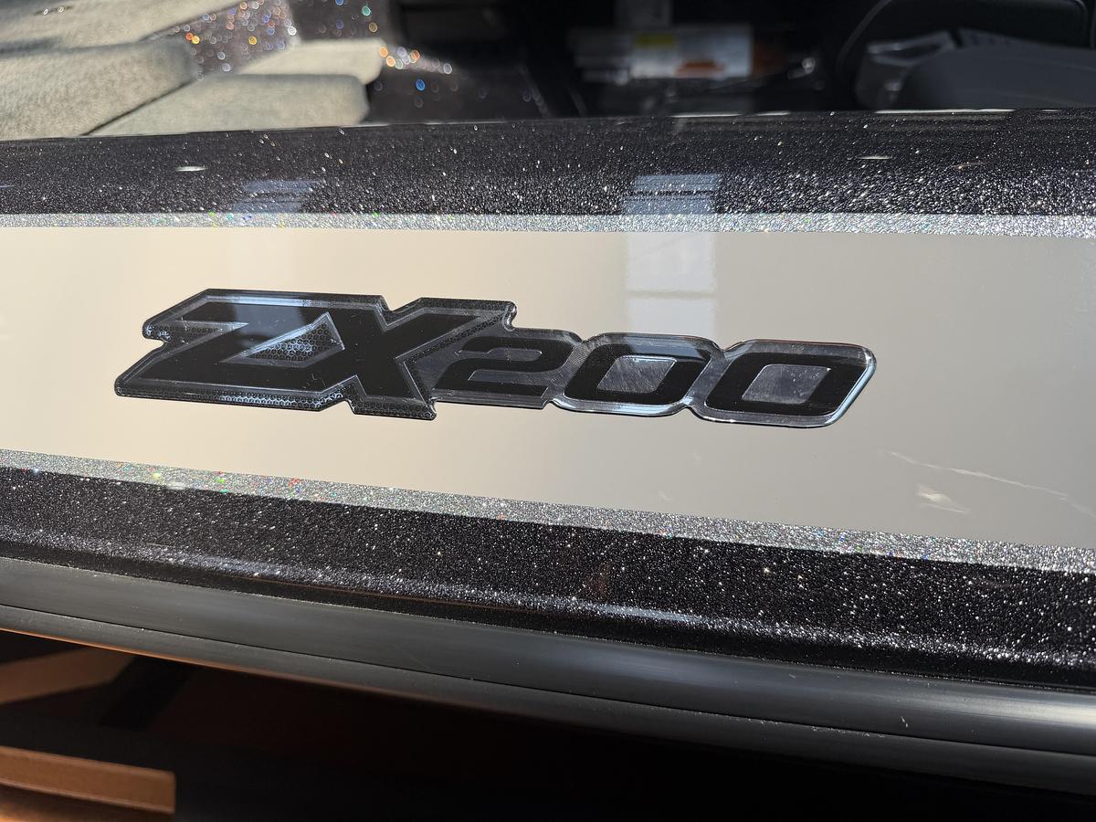 2027 Skeeter ZX200