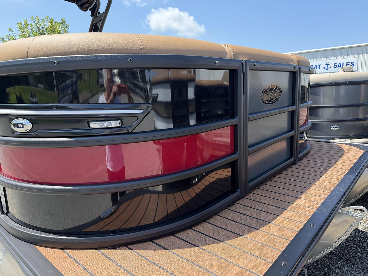 2027 Bentley Pontoons Elite 253 Swingback DC