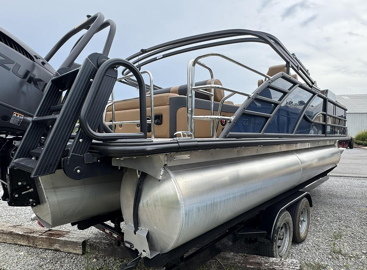 Used 2026 Bentley Pontoons Elite 223 Swingback DC