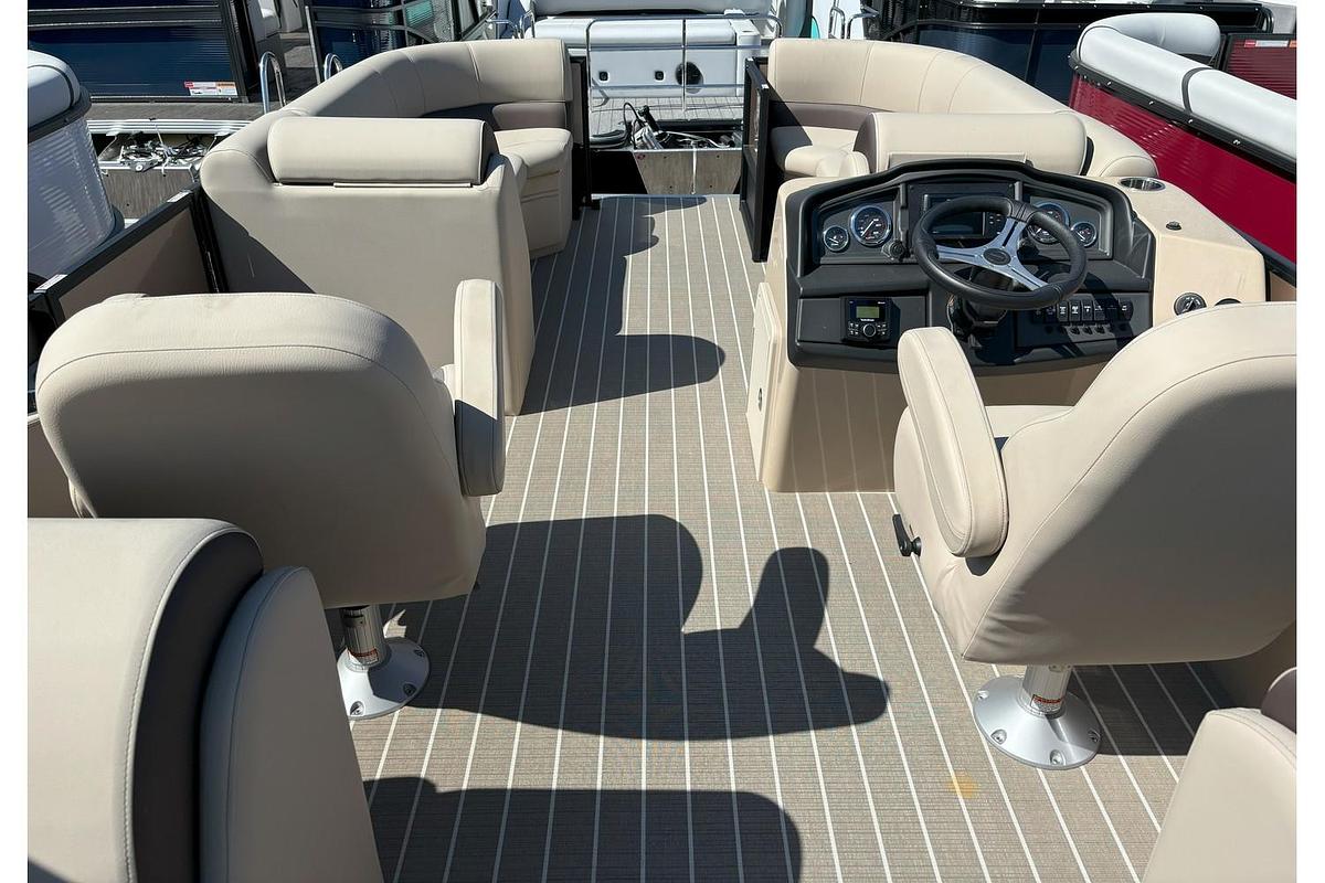 2024 Bentley Pontoons Legacy 220 Navigator