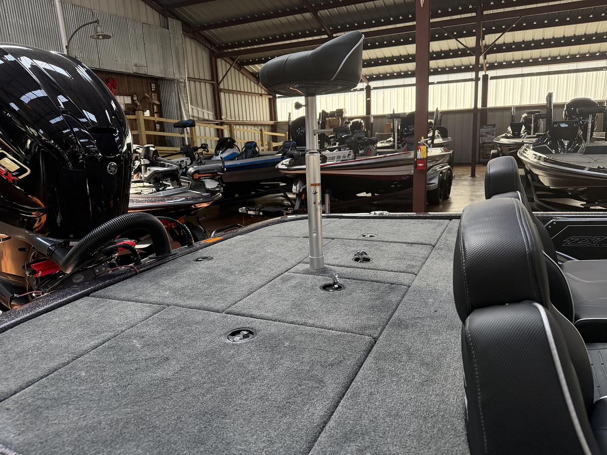 2027 Skeeter ZX200