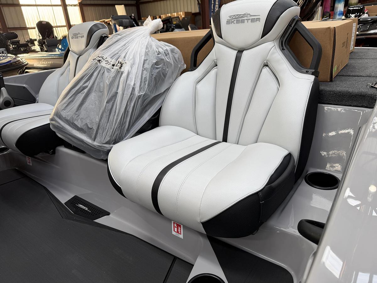 2027 Skeeter ZXE20