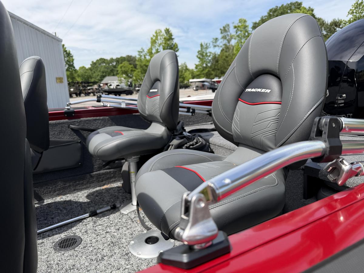 Used 2025 Tracker Targa 18