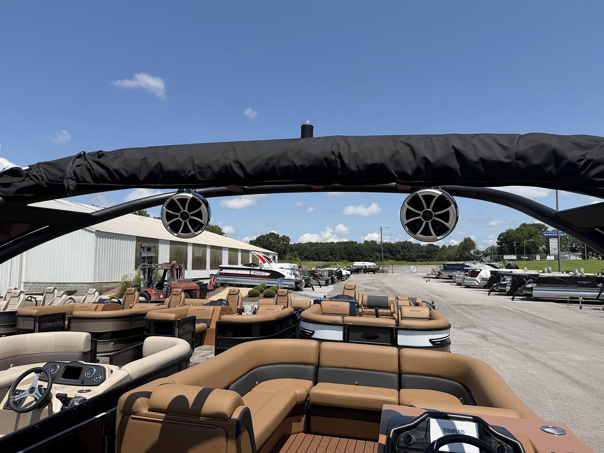 2027 Bentley Pontoons Elite 253 Swingback DC