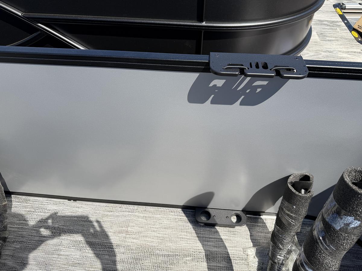 2026 Bentley Pontoons Fish 223 Fish-n-Cruise