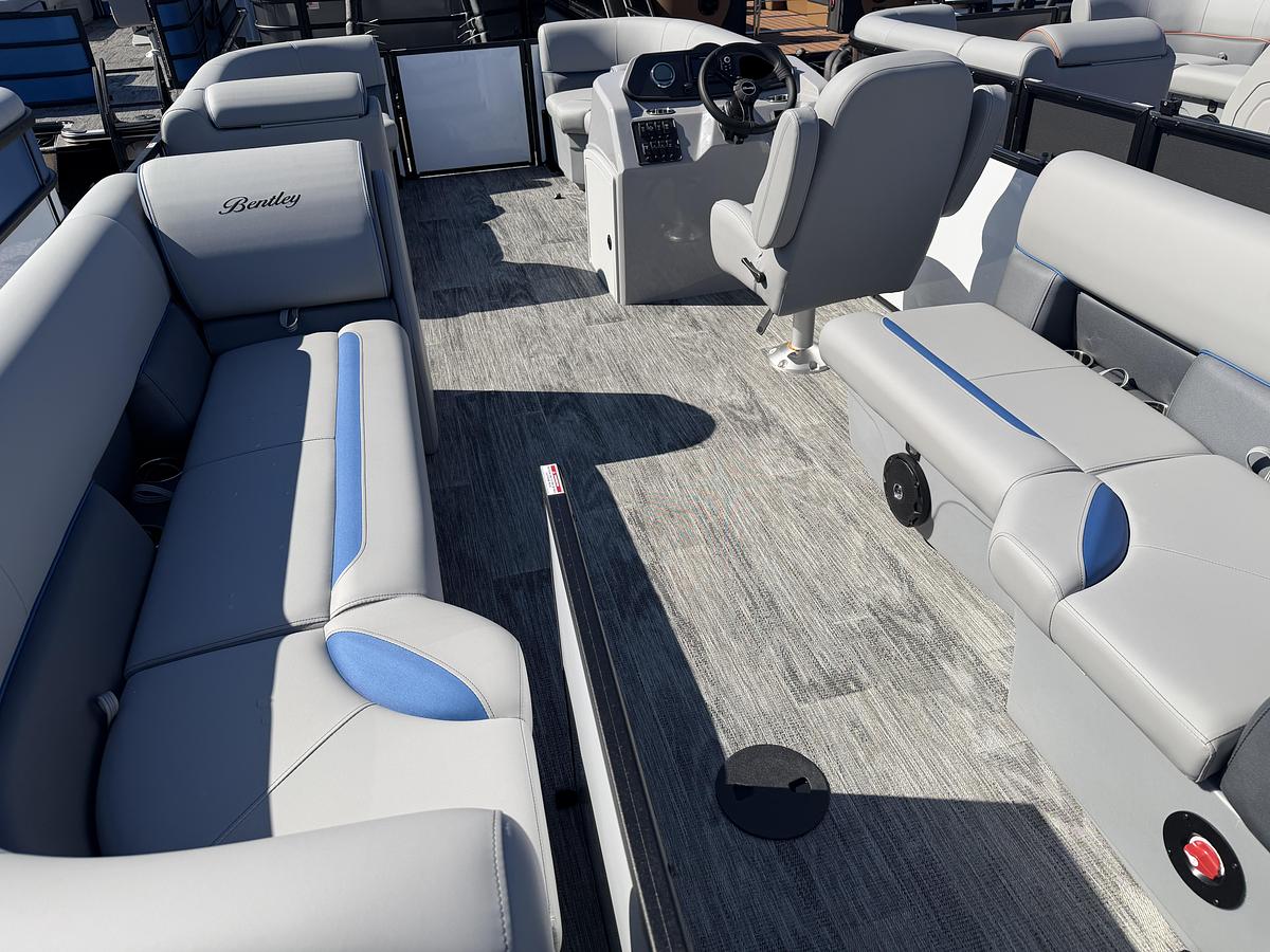 2026 Bentley Pontoons Bolt 223