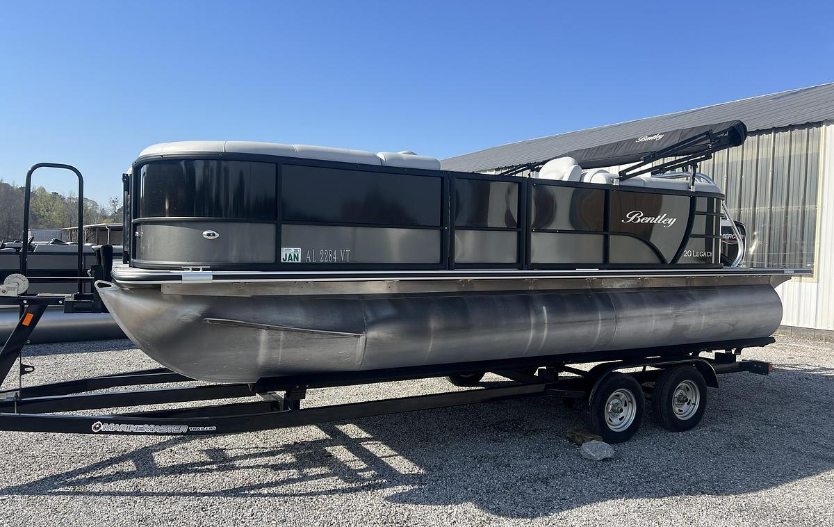 Used 2023 Bentley Pontoons Legacy 200 Navigator