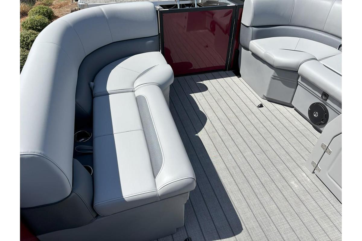 2025 Bentley Pontoons Legacy 203XL