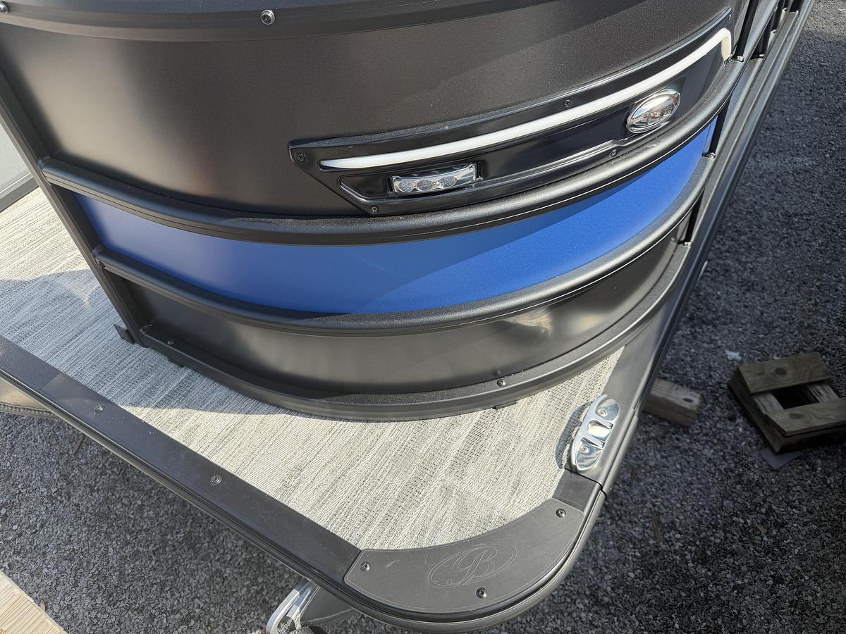 2026 Bentley Pontoons Elite 223 Admiral