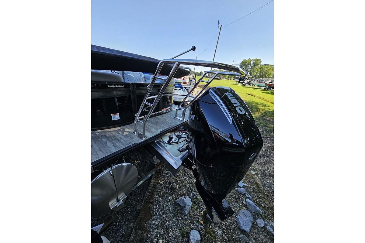 2023 Crest Pontoons Classic Platinum 240SLC CPT DLX