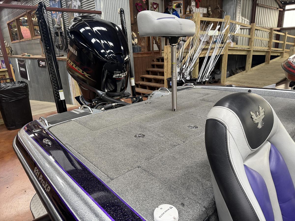 Used 2019 Phoenix 921