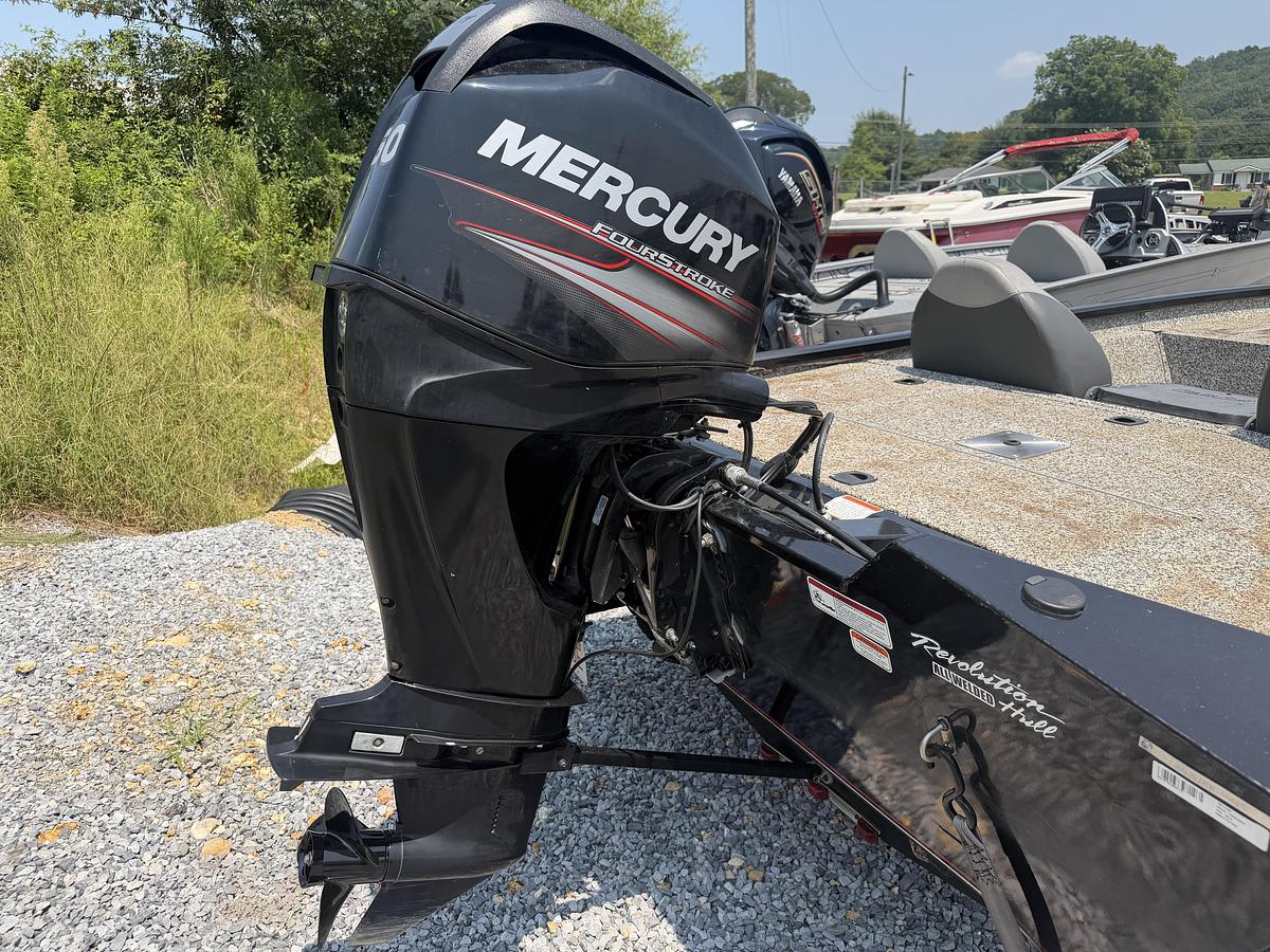 Used 2015 Tracker Pro Team 175 TXW