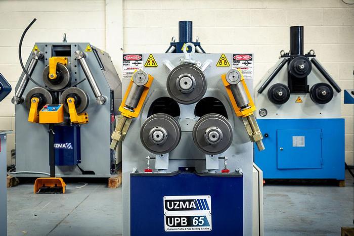 UZMA HPK 65 section roller hydraulic operation