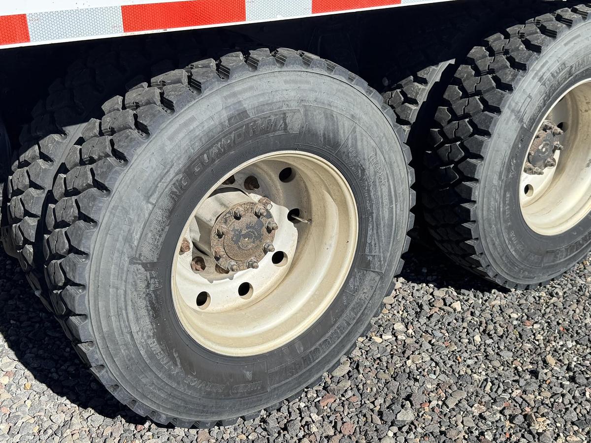 Used 2003 Peterbilt 378 WATER TRUCK