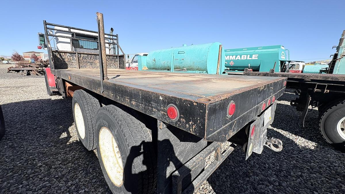 Used 1996 Peterbilt CAT3306