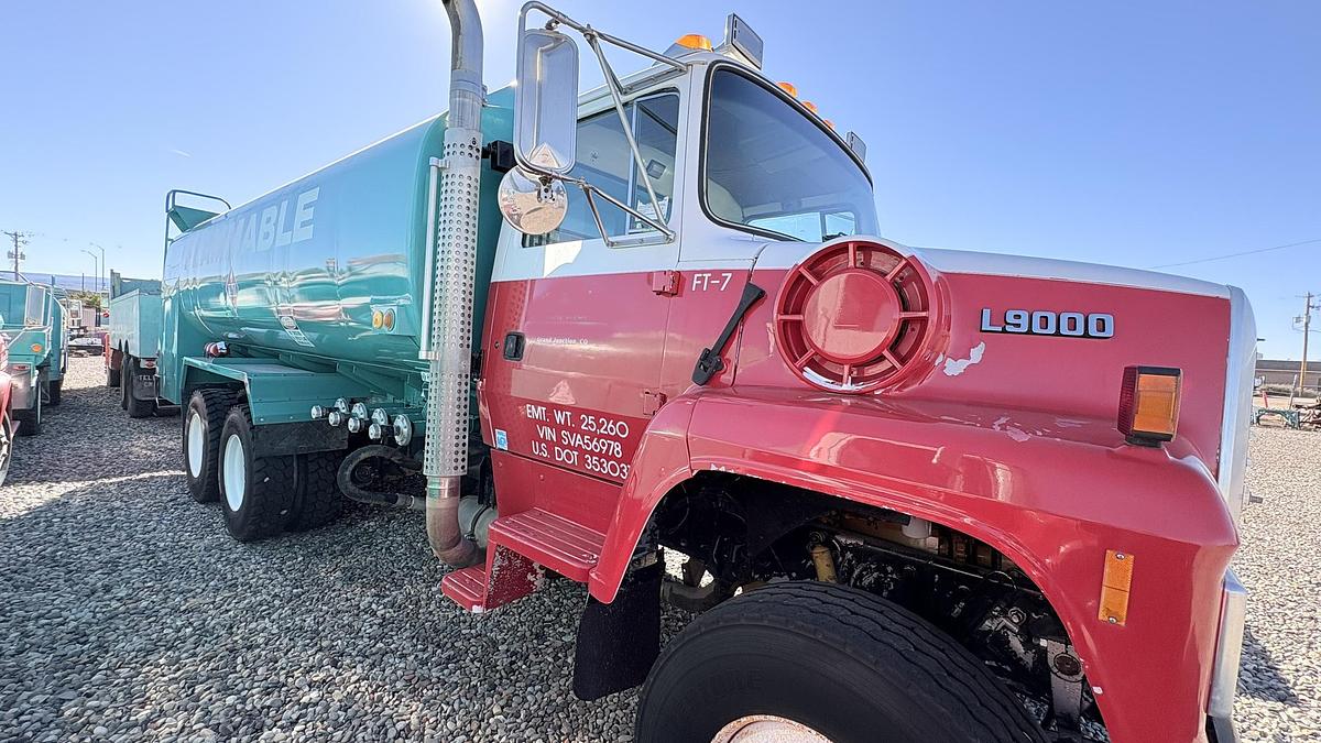 Used 1995  Ford LN?LNT 900 Fuel Truck Ford LN/ LNT 9000