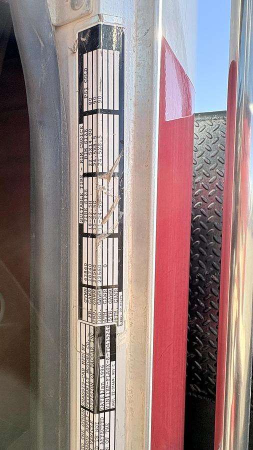 Used 1996 Peterbilt CAT3306