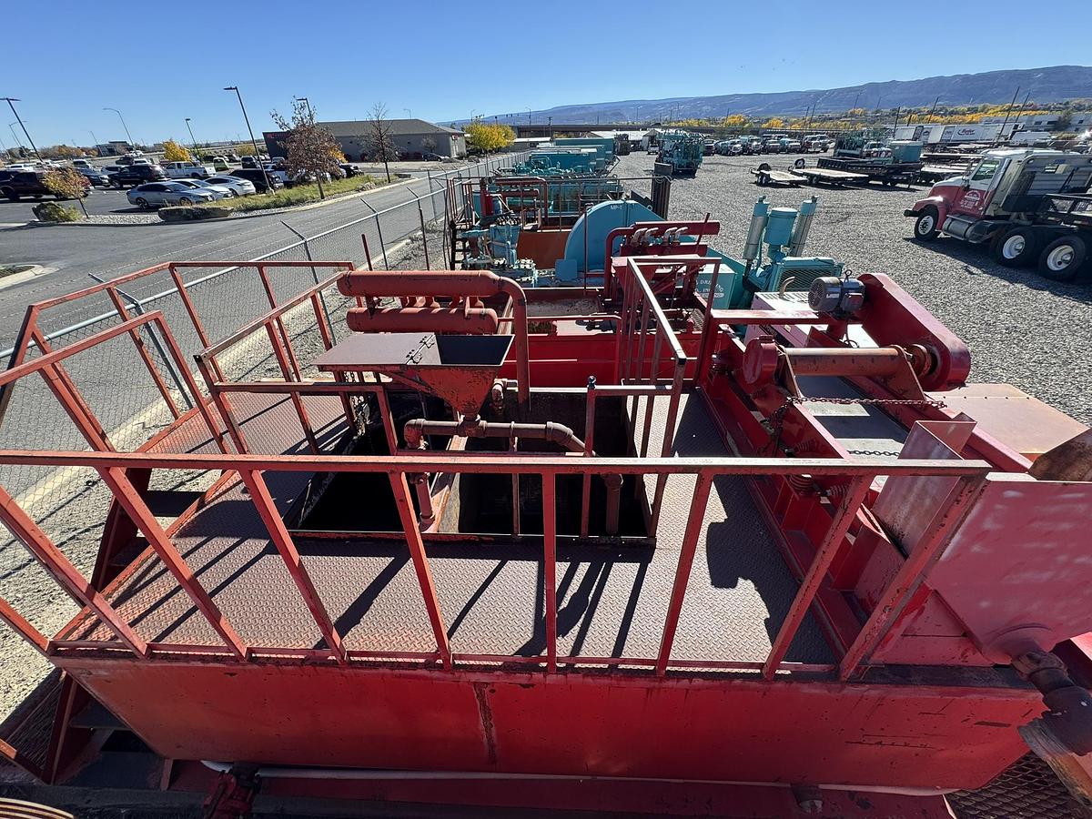 Used Mud shaker system