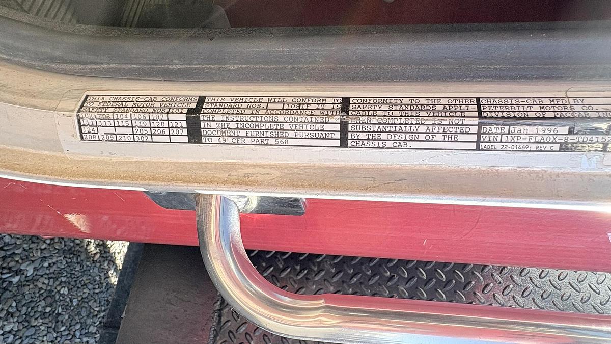 Used 1996 Peterbilt CAT3306