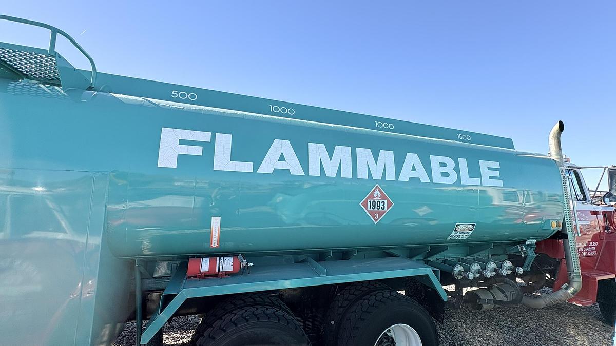 Used 1995  Ford LN?LNT 900 Fuel Truck Ford LN/ LNT 9000